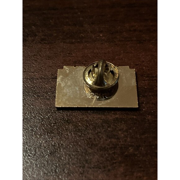 Arizona State Southwestern Design Art Lapel Hat Pin - Picture 3 of 4